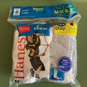 Boys Hanes crew sock white medium shoe size 9-2 1/2 NWT